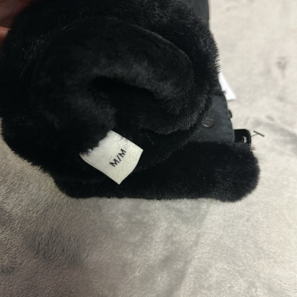 Ugg Seamed Touchscreen Shearling-Lined Gloves Siz… - image 5